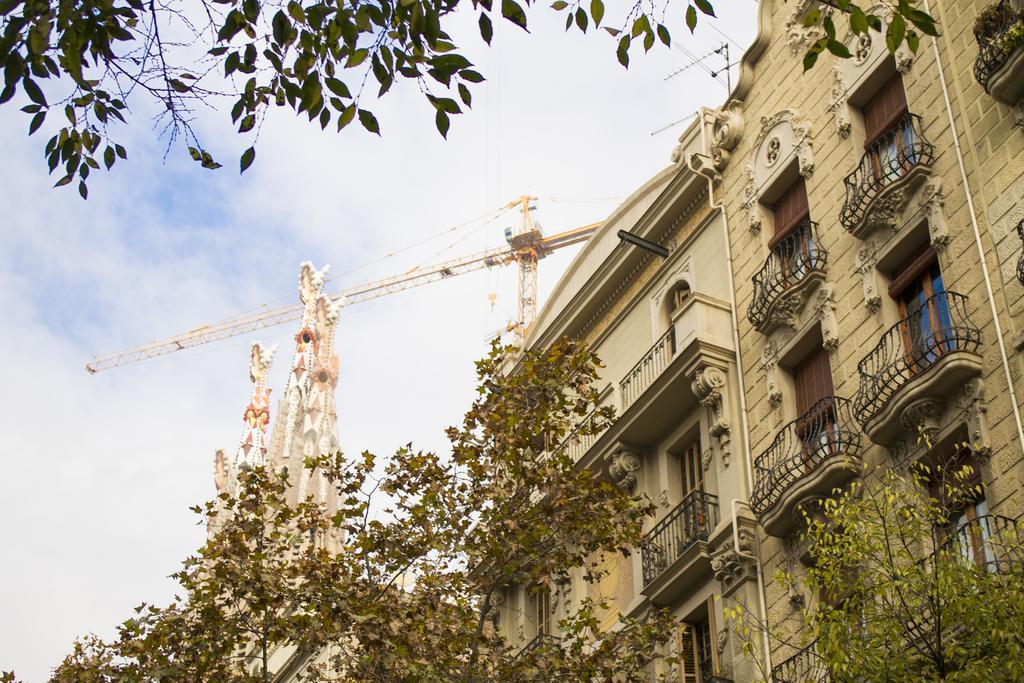 Happy People Sagrada Familia Apartments Barselona Dış mekan fotoğraf